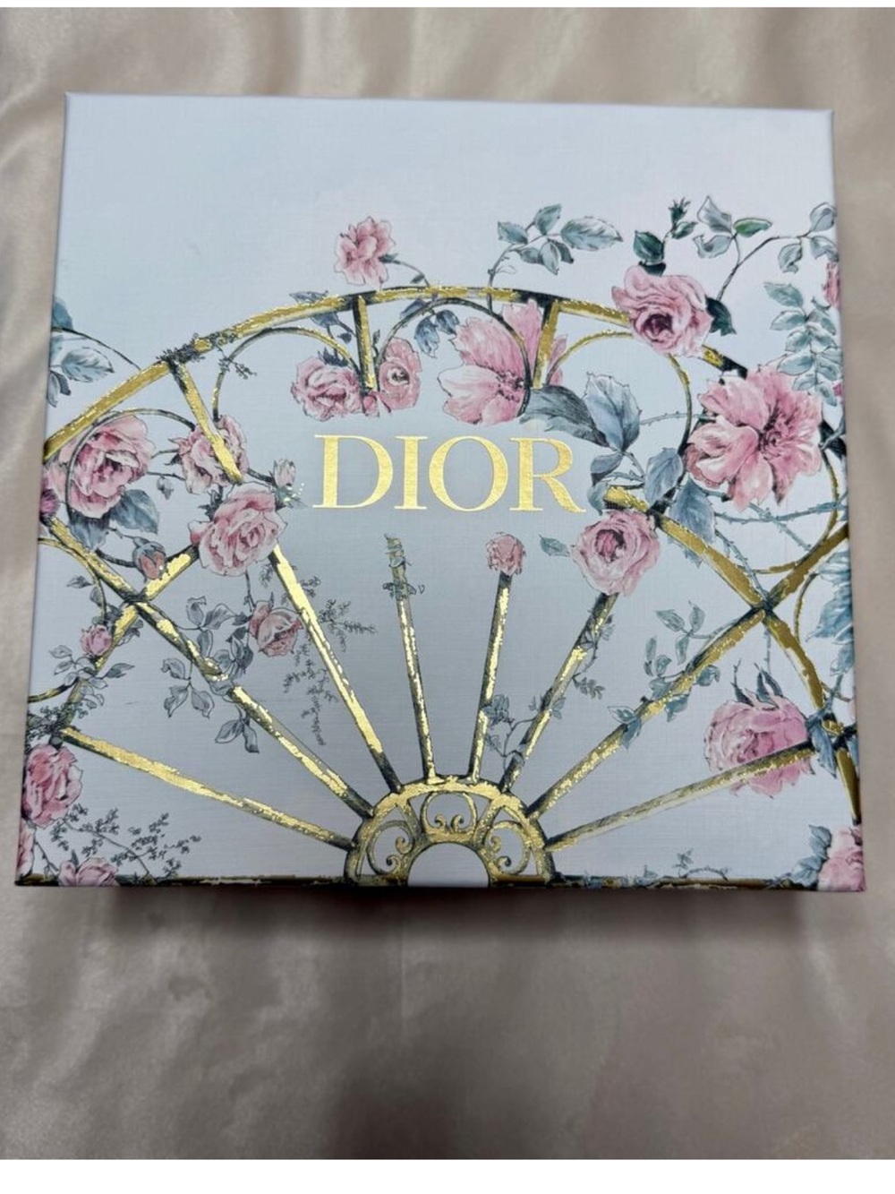 LIKE NEW💕DiOR LIMITED EDITION BOX💗